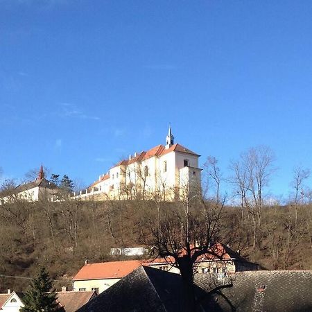 Apt. Overlooking The Castle Nizbor20Km From Prague Dış mekan fotoğraf